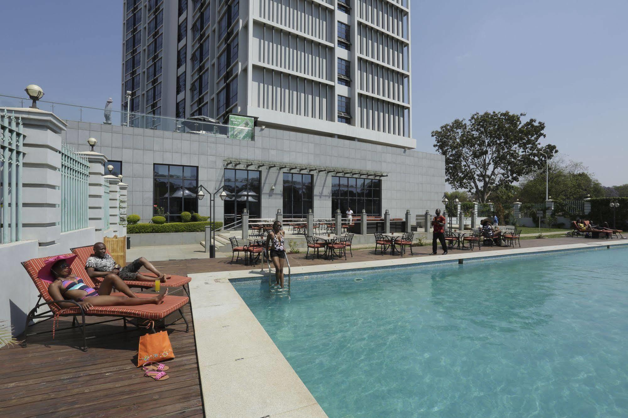 President Hotel At Umodzi Park Λιλόνγκουε Εξωτερικό φωτογραφία